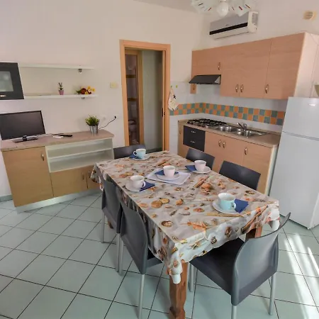 Solmare-47 By Interhome * Rosapineta